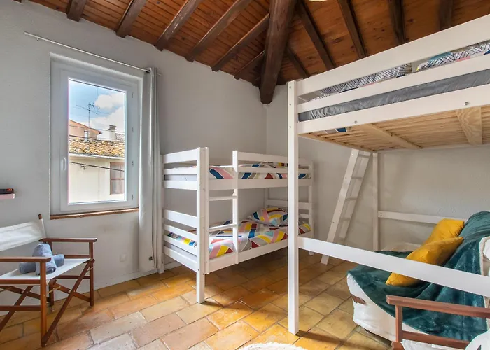 Maison Familiale A 2 Min A Pied De L'institut A Armand Calme Jeux Babyfoot Jacuzzi Proche Σπίτι διακοπών